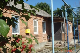 Кат. № 467 Жилой дом 25,7 кв на участке 25 соток 
Цена 950 000 рублей